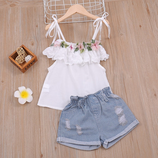 Conjunto Blusa Aplicações Flores Shorts Jeans