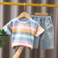 Conjunto Infantil Blusa Listras Coloridas E Bermuda Jeans