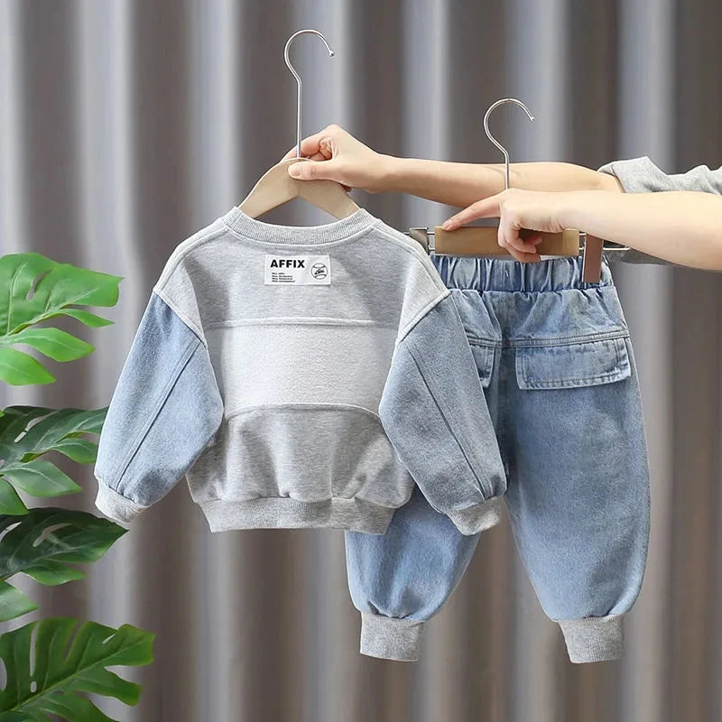 Conjunto Infantil Casaco De Moletom e Calça Jeans