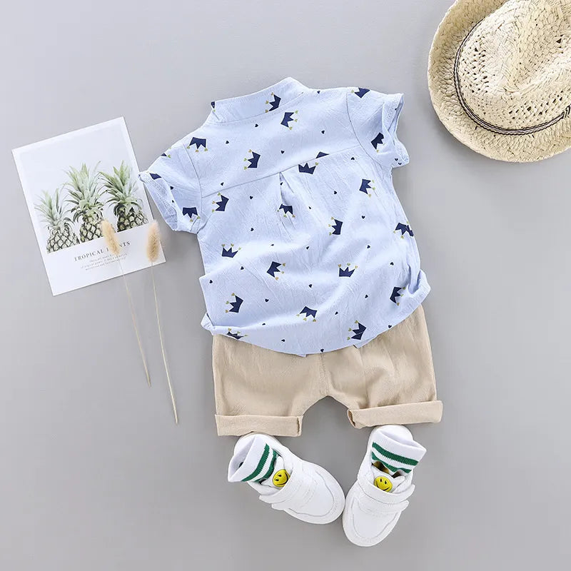 Conjunto Infantil Camisa Estampada De Coroas E Bermuda