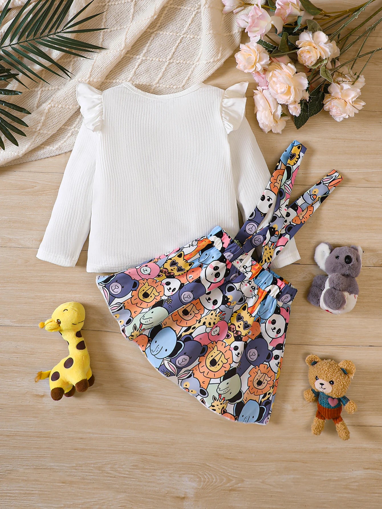 Conjunto Infantil Jardineira Estampa De Animais E Blusa Manga Longa Canelada