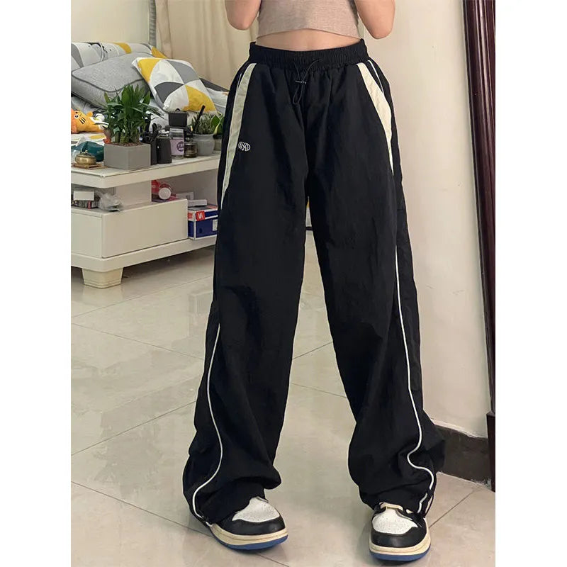 Calça Feminina Estilo Esportiva