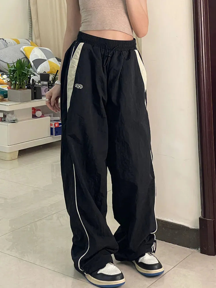 Calça Feminina Estilo Esportiva